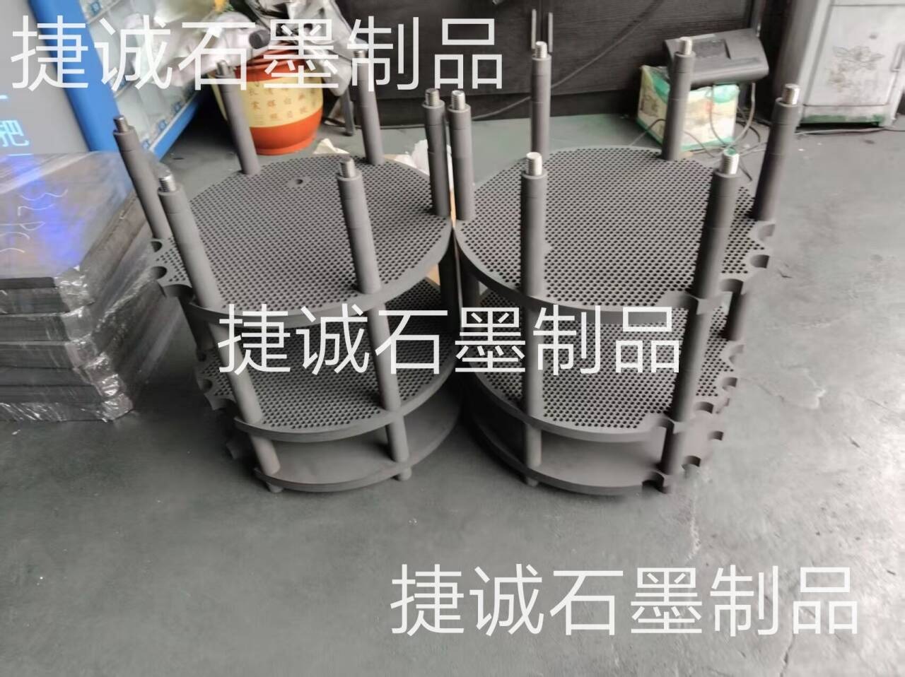 硬質(zhì)合金石墨盤，石墨盤，刀具燒結(jié)石墨盤，石墨盤加工，銅管燒結(jié)石墨盤，燒結(jié)石墨盤，石墨盤加工廠，石墨盤生產(chǎn)廠家